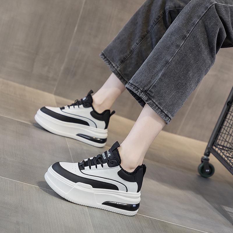 Leather thick sole inner height increase small white shoes women s autumn and winter velvet new versatile sports and leisure board shoes tide 34
Leather thick sole inner height increase small white shoes women s autumn and winter velvet new versatile sports and leisure board shoes tide 34