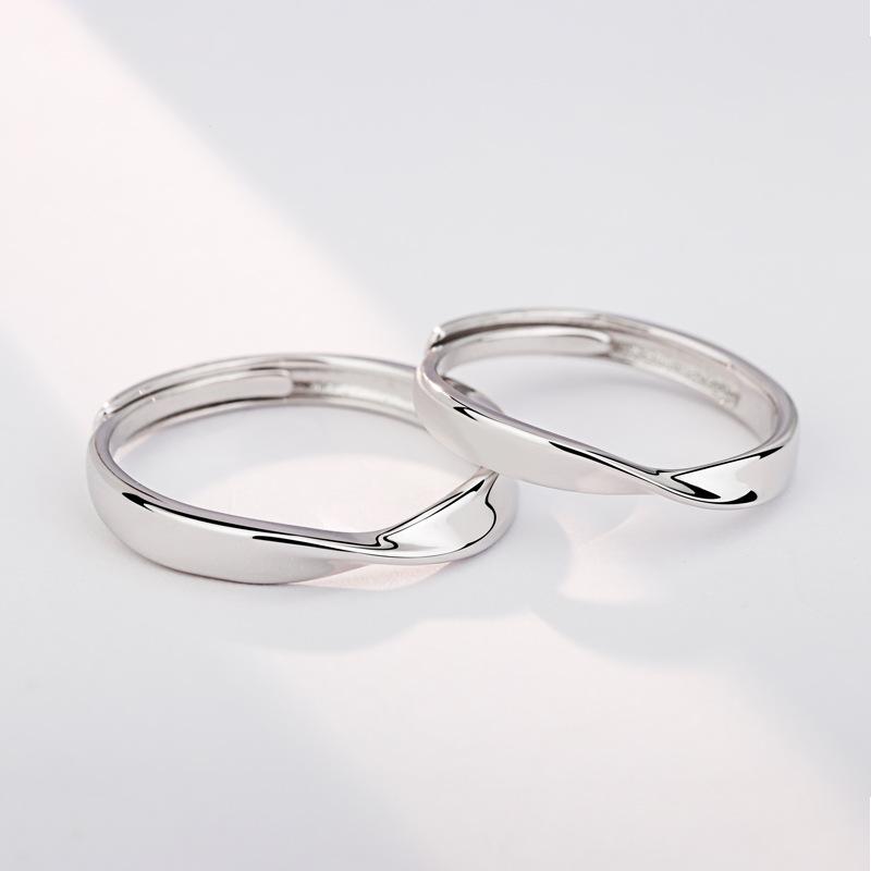 A Möbius Strip Ring A Girls Ring A Mans Ring A Japanese Ring A Gift for His Girlfriend W5345WW-Opening Adjustable
A Möbius Strip Ring A Girls Ring A Mans Ring A Japanese Ring A Gift for His Girlfriend W5345WW-Opening Adjustable