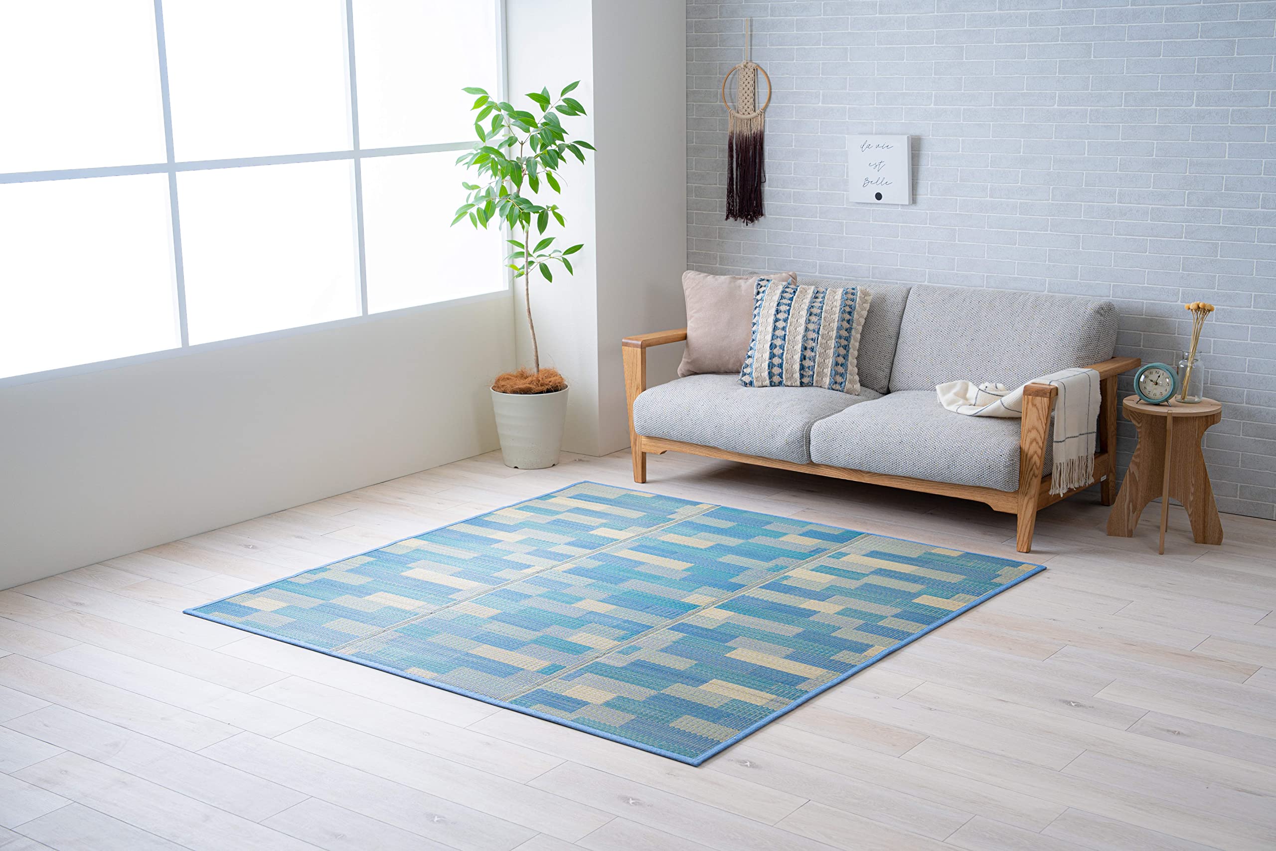 Ikehiko Rush Rug Carpet Tatami Note Square CX Sena Blue 180 x 180 cm Geometric pattern Humidity regulating effect Antibacterial and deodorizing effect
Ikehiko Rush Rug Carpet Tatami Note Square CX Sena Blue 180 x 180 cm Geometric pattern Humidity regulating effect Antibacterial and deodorizing effect