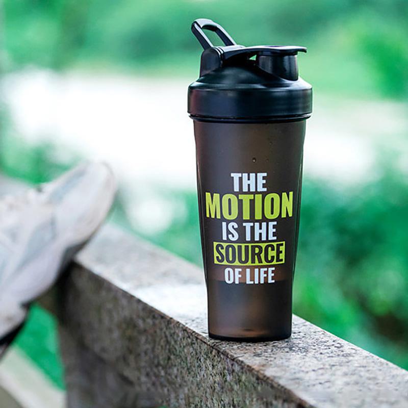 GIANXI спортивный шейкер большой емкости портативный сверхтолстый стакан для воды для путешествий на открытом воздухе спорт фитнес герметичный стакан для питья 600ml чёрный
GIANXI спортивный шейкер большой емкости портативный сверхтолстый стакан для воды для путешествий на открытом воздухе спорт фитнес герметичный стакан для питья 600ml чёрный