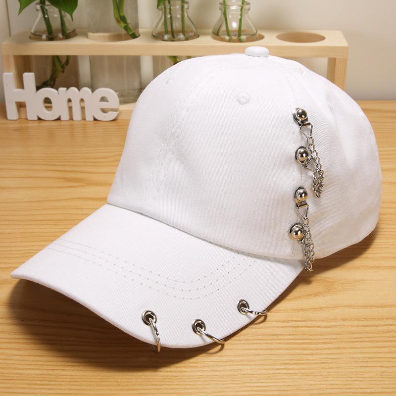 Unisex Chain Rivet Baseball Cap, Hip Hop Style Adjustable Peaked Cap With Metal Rings, Street Fashion Sun Hat
Unisex Chain Rivet Baseball Cap, Hip Hop Style Adjustable Peaked Cap With Metal Rings, Street Fashion Sun Hat