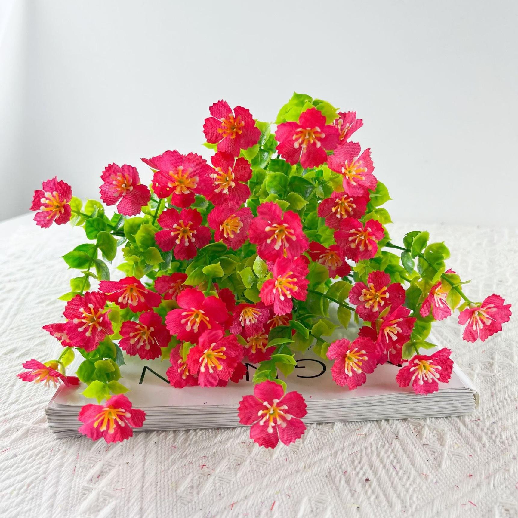 10 шт. Прямые продажи Пластиковый цветок Эвкалипт Хризантема Имитация цветка Дом Улица Свадебная фотосъемка Украшение розы красного