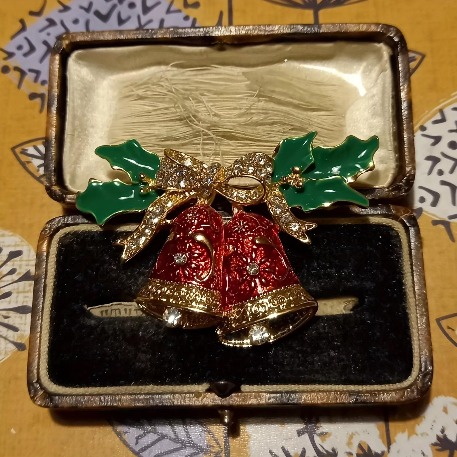 Vintage Christmas Bell Brooch, Gold-Tone Enamel Rhinestone Design, Women s Holiday Accessory for Party Gift красный
Vintage Christmas Bell Brooch, Gold-Tone Enamel Rhinestone Design, Women s Holiday Accessory for Party Gift красный