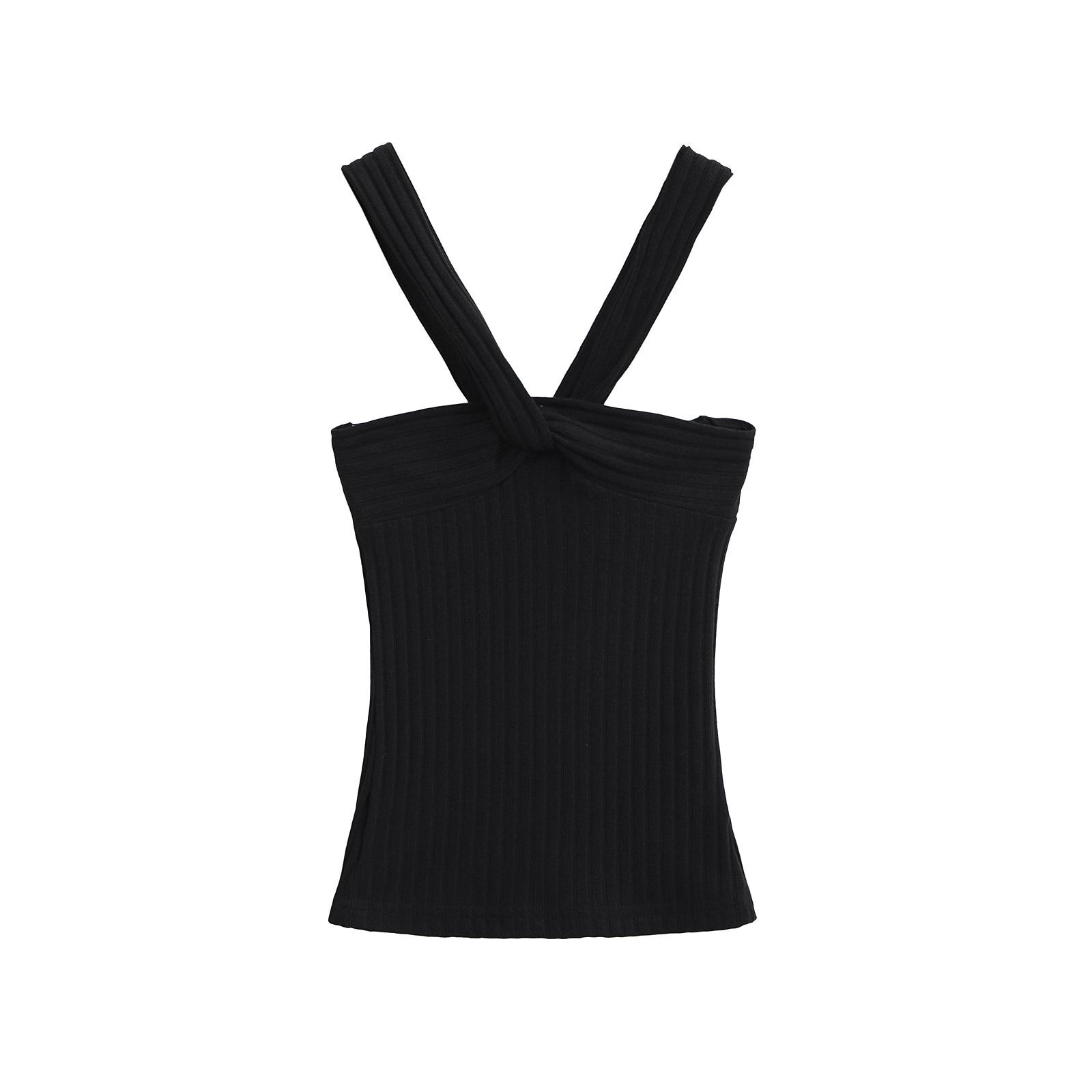 Пикантный топ с открытыми плечами и рубчиком на бретелях - Лето 2025 S чёрный
Пикантный топ с открытыми плечами и рубчиком на бретелях - Лето 2025 S чёрный