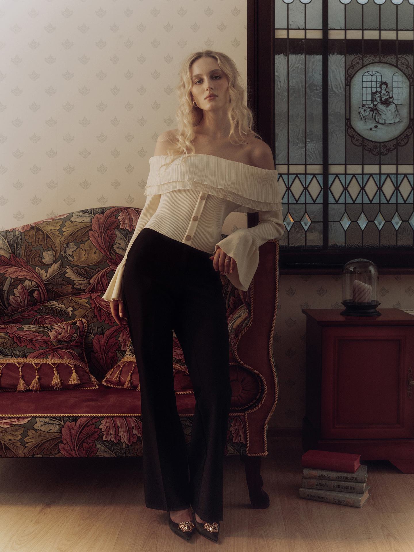 Женский новый французский свитер-топ с вырезом на одно плечо, вязаный свитер с длинным рукавом, топ-свитер с пуговичным декором L белый
Женский новый французский свитер-топ с вырезом на одно плечо, вязаный свитер с длинным рукавом, топ-свитер с пуговичным декором L белый