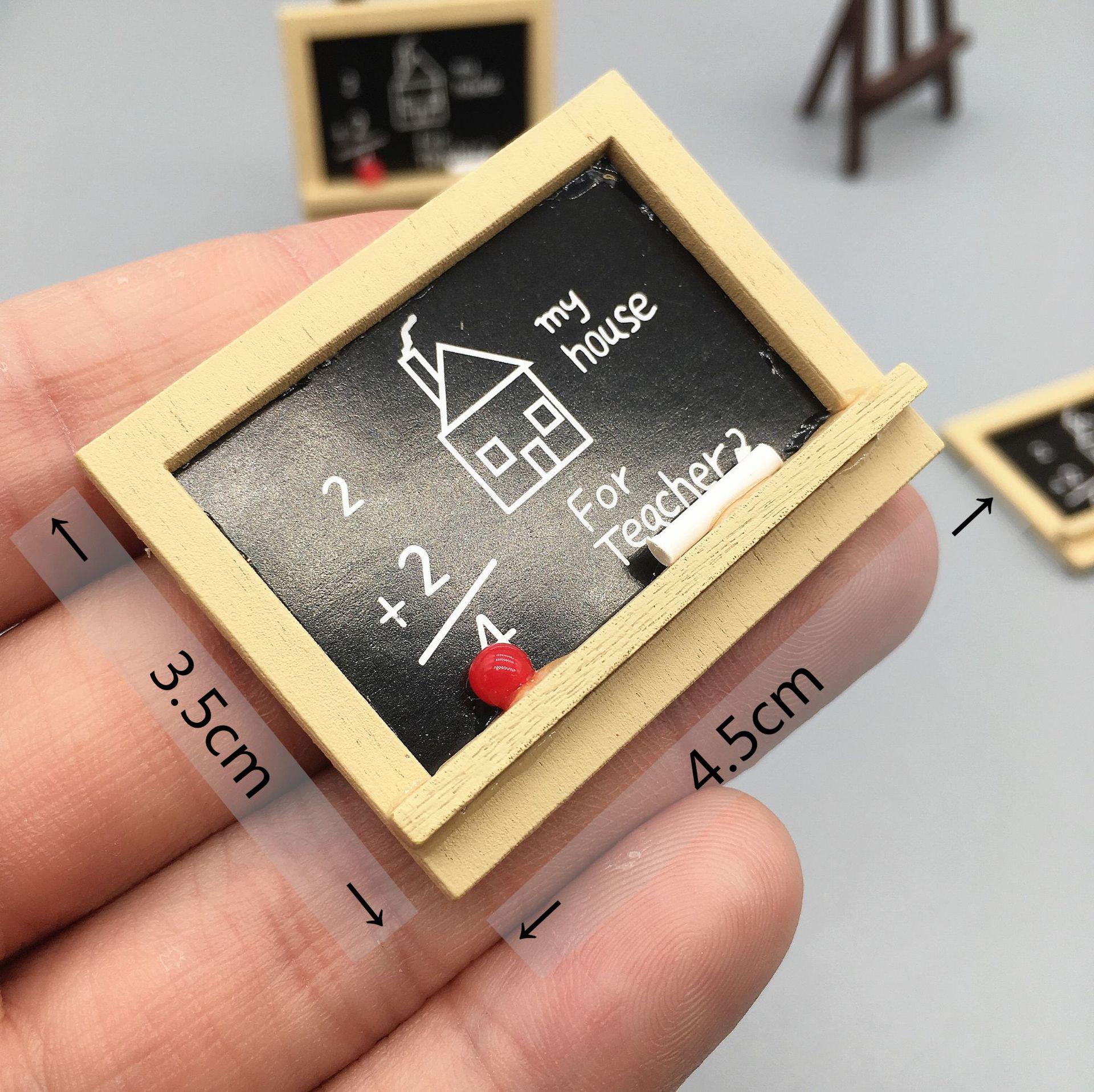 Dollhouse Chalkboard Easel: Miniature Home Scene Accessories & Decorative Ornaments
Dollhouse Chalkboard Easel: Miniature Home Scene Accessories & Decorative Ornaments