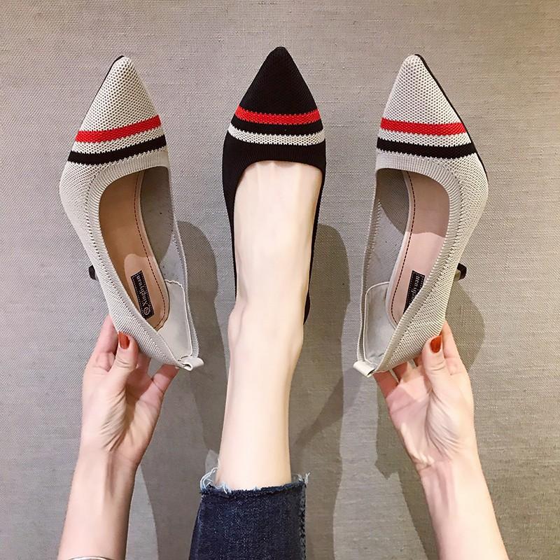High heels female Internet celebrity shoes female 2025 new versatile Korean version knitted color matching light mouth shoes stiletto women s shoes 35 чорний
High heels female Internet celebrity shoes female 2025 new versatile Korean version knitted color matching light mouth shoes stiletto women s shoes 35 чорний