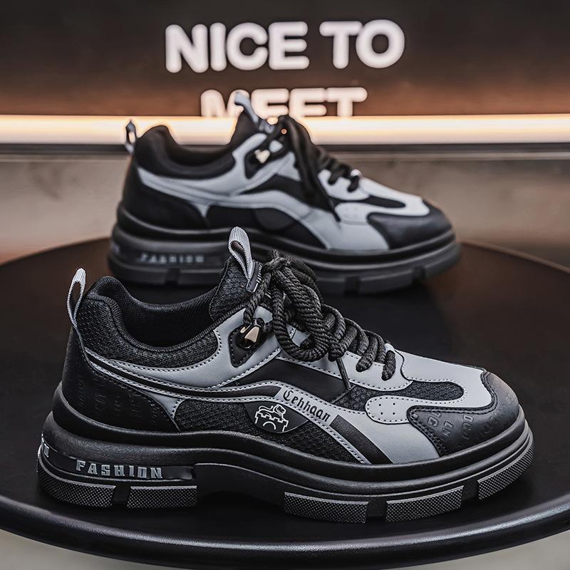 Spring and summer mesh 2025 sports board shoes retro trendy with Douyin Kuaishou live broadcast men s shoes students Hong Kong style tooling shoes men 39
Spring and summer mesh 2025 sports board shoes retro trendy with Douyin Kuaishou live broadcast men s shoes students Hong Kong style tooling shoes men 39