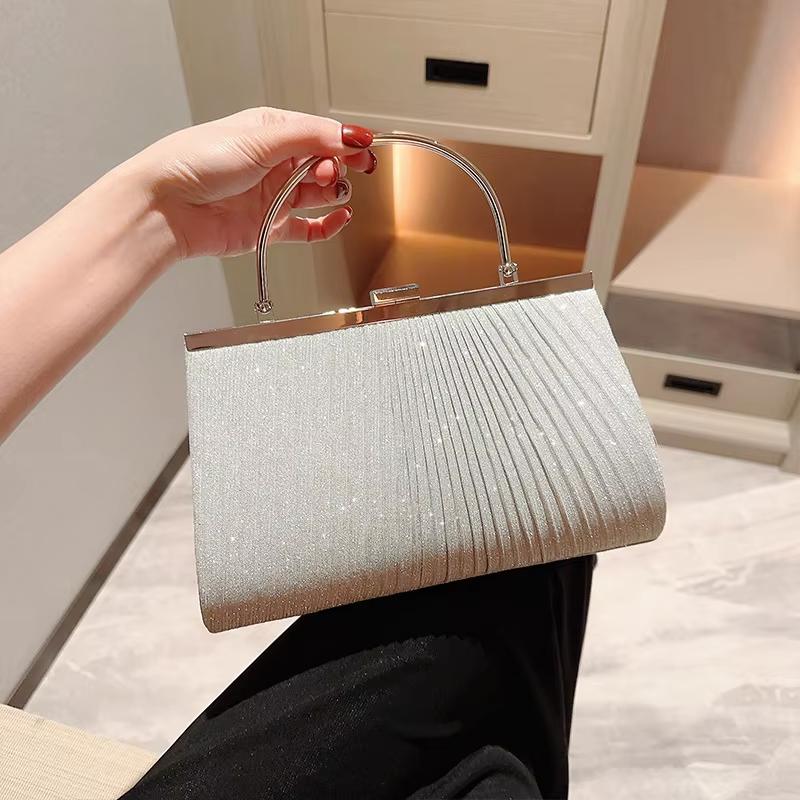 Female Fashionable Evening Handbag Metal Handle Day Clutch Purse Women Chains Wedding Party Chains Bags
Female Fashionable Evening Handbag Metal Handle Day Clutch Purse Women Chains Wedding Party Chains Bags