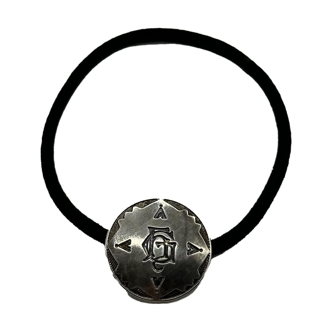 GLAD HAND SPIRITS HEART BUTTON резинка для волос GANGSTERVILLE WEIRDO & Co. (19мм) серебряный
GLAD HAND SPIRITS HEART BUTTON резинка для волос GANGSTERVILLE WEIRDO & Co. (19мм) серебряный