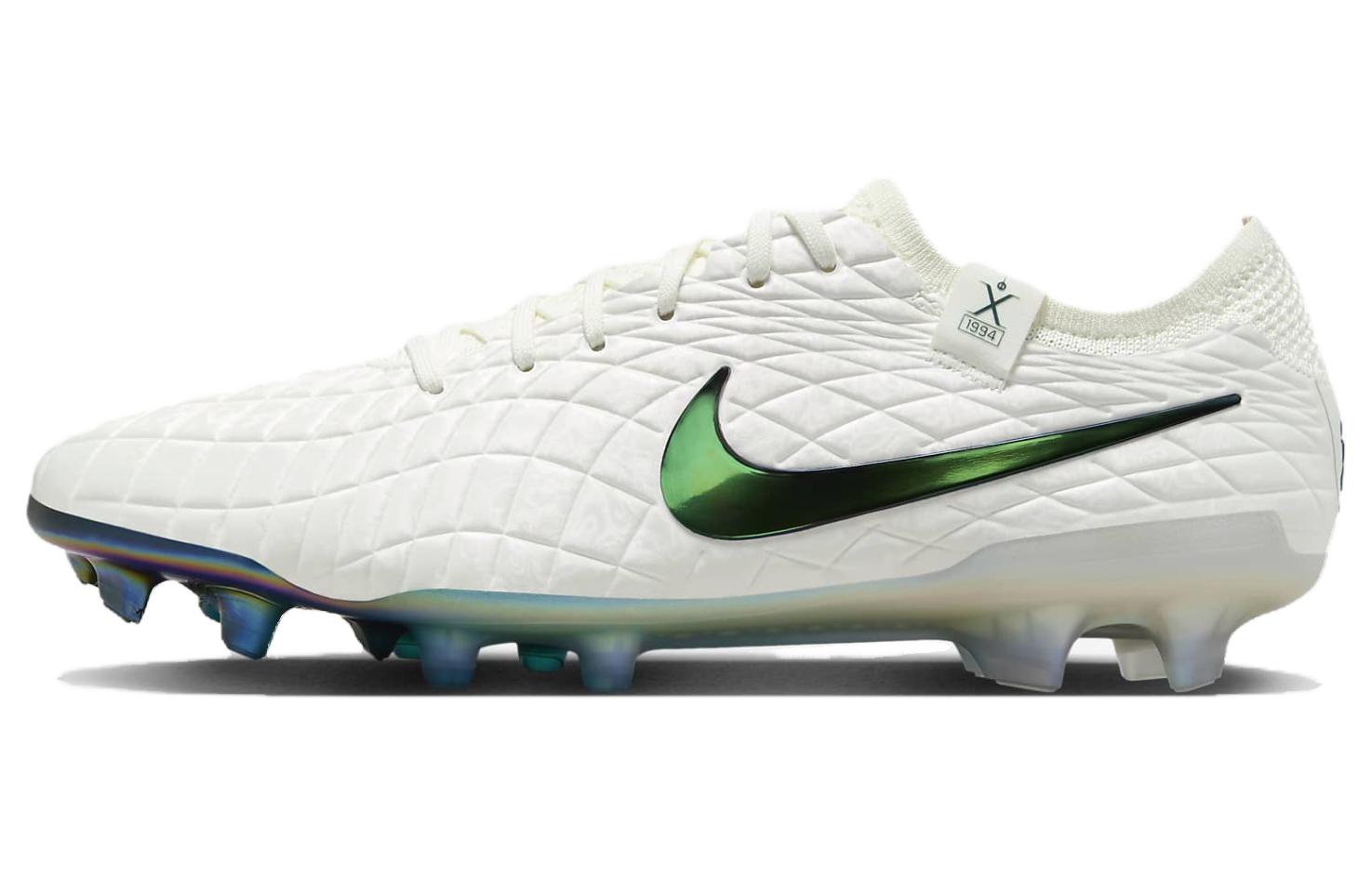 Nike Tiempo Legend 10 Elite Se Fg Pearl FZ1578-100 40.5
Nike Tiempo Legend 10 Elite Se Fg Pearl FZ1578-100 40.5