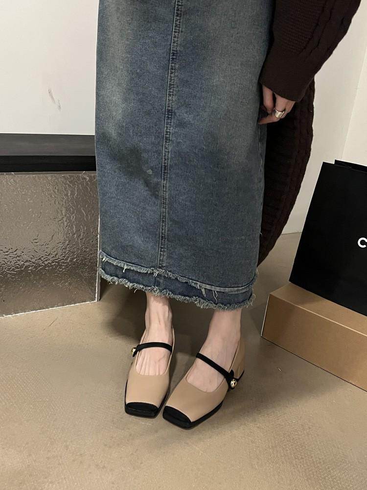 Туфли Мэри Джейн на грубом каблуке, маленькие, ароматные, женские, новинка 2024 года, вечерние туфли с квадратной головкой черного цвета 40
Туфли Мэри Джейн на грубом каблуке, маленькие, ароматные, женские, новинка 2024 года, вечерние туфли с квадратной головкой черного цвета 40