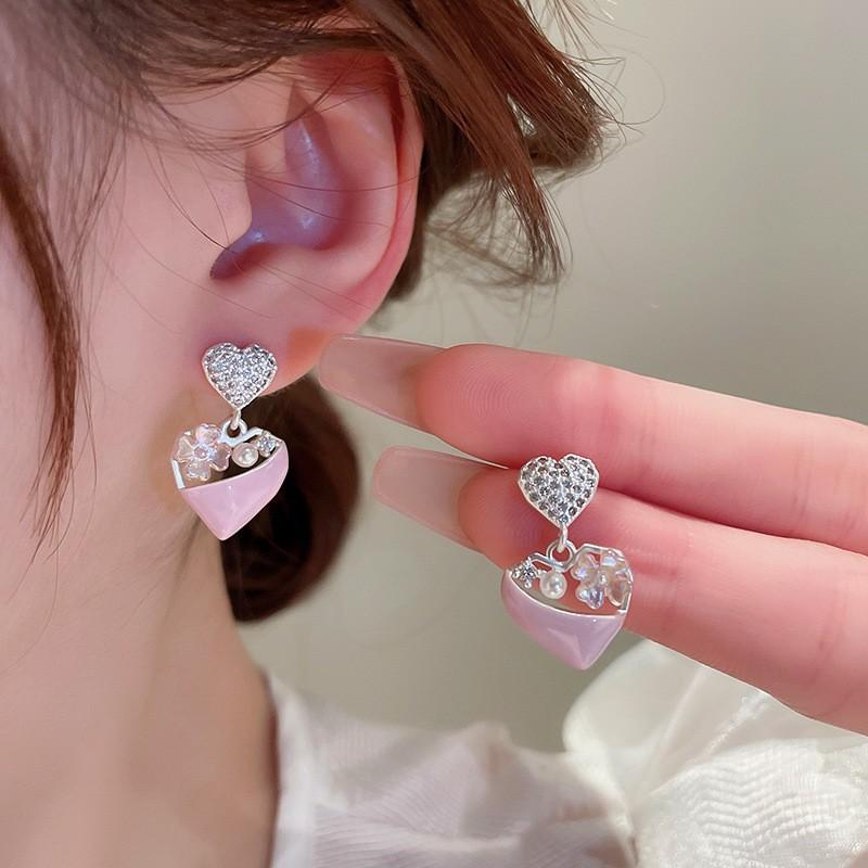 Серьги «Кошачий глаз» с камнем и жемчугом, модные легкие роскошные женские серьги с милым розовым жемчугом и цветком Русалки, темпераментные ювелирные изделия для вечеринок, подарок
Серьги «Кошачий глаз» с камнем и жемчугом, модные легкие роскошные женские серьги с милым розовым жемчугом и цветком Русалки, темпераментные ювелирные изделия для вечеринок, подарок