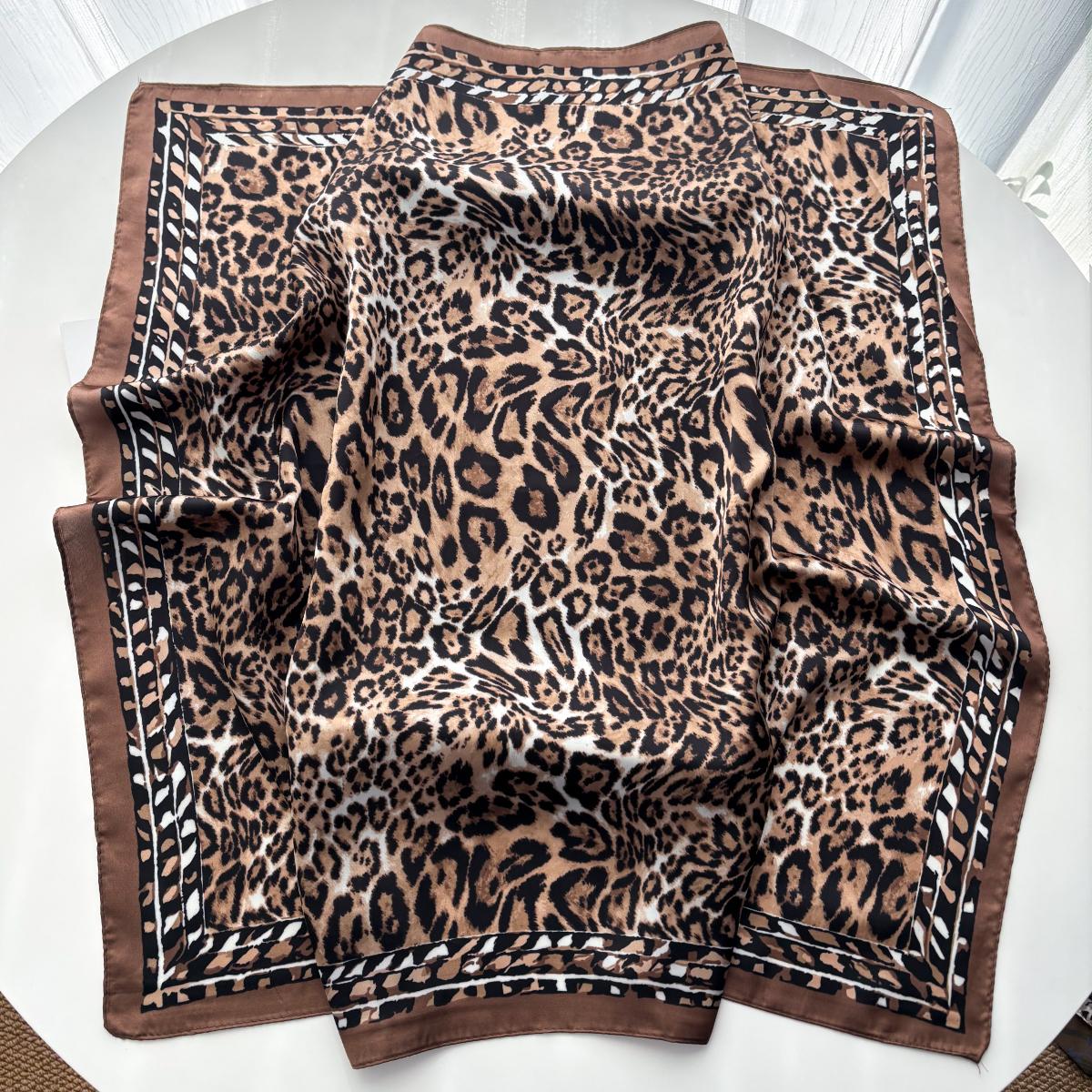 Imitation Silk Square Scarf For Women leopard Printed Bandanas Hairband Luxury Hijab Neckerchief Elegant Shawl Wraps
Imitation Silk Square Scarf For Women leopard Printed Bandanas Hairband Luxury Hijab Neckerchief Elegant Shawl Wraps