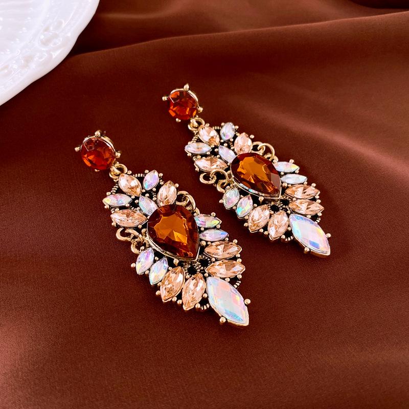 Elegant Rhinestone Teardrop Flower Sterling Silver Earrings for Women - French Luxury Style
Elegant Rhinestone Teardrop Flower Sterling Silver Earrings for Women - French Luxury Style