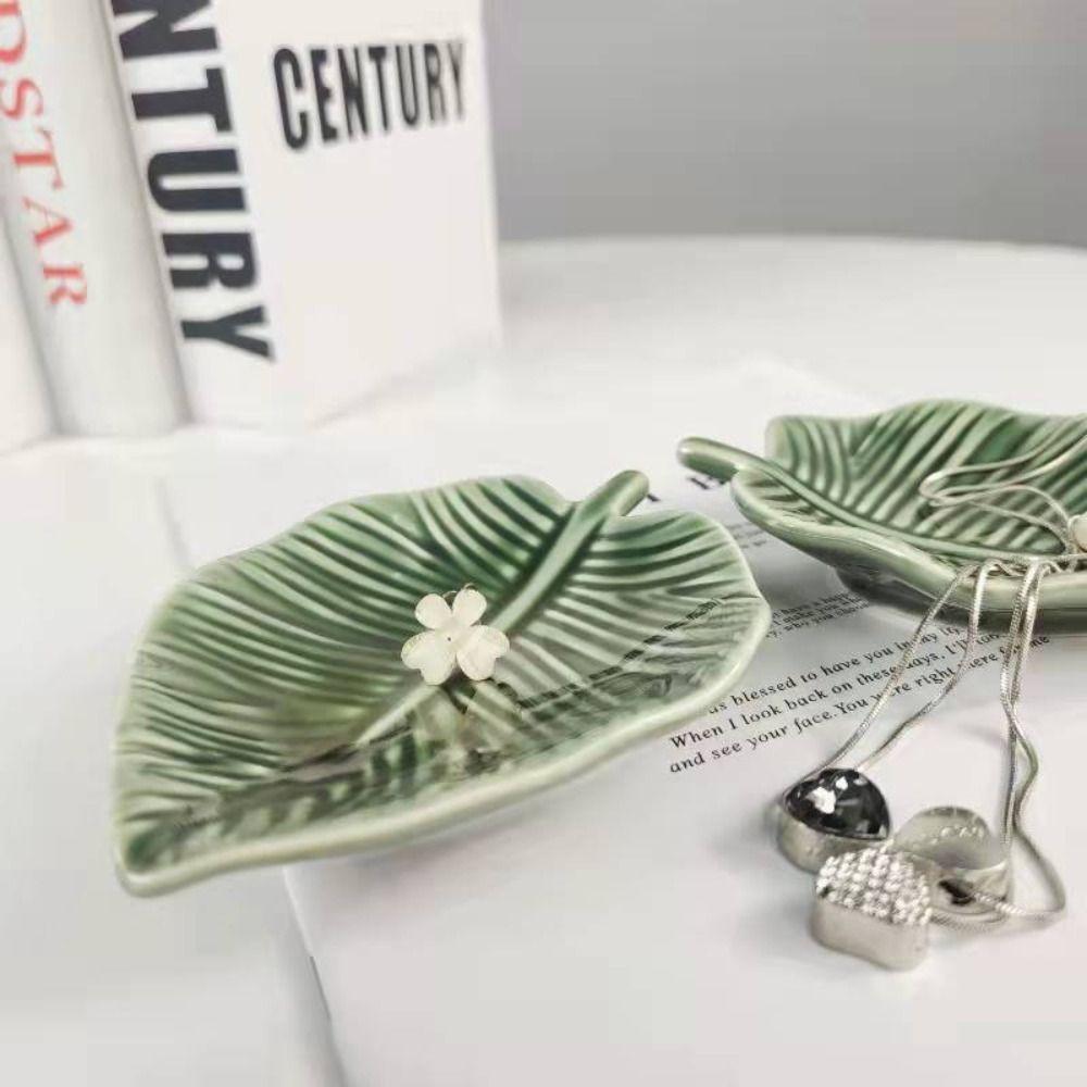 Nordic Style Ring Storage Tray INS Jewelry Display Tray Crafts Decoration Soap Dish Christmas Gift
Nordic Style Ring Storage Tray INS Jewelry Display Tray Crafts Decoration Soap Dish Christmas Gift