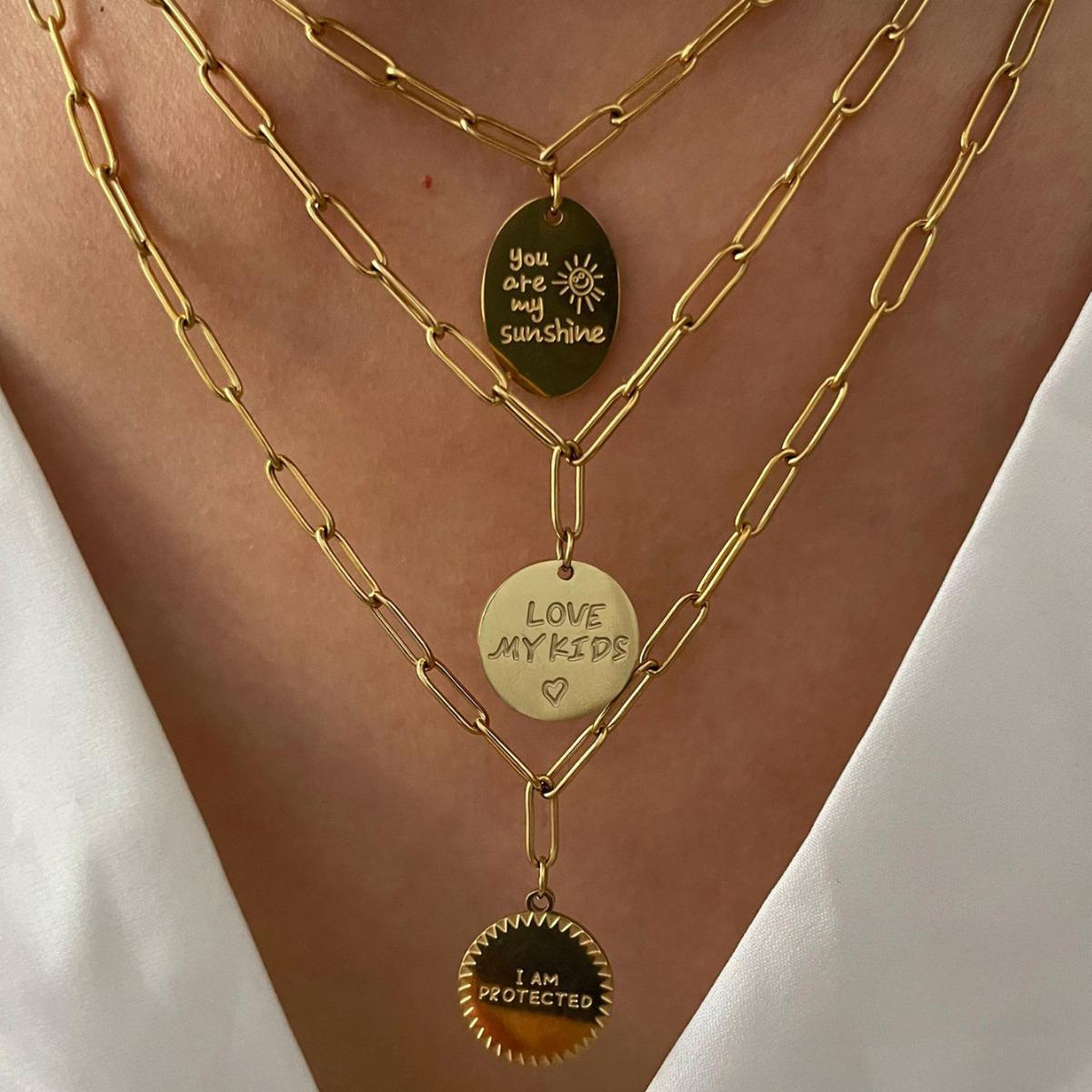 European & American Stainless Steel Geometric Pendant: Luxurious, High-Quality Necklace for Everyday Wear.
European & American Stainless Steel Geometric Pendant: Luxurious, High-Quality Necklace for Everyday Wear.