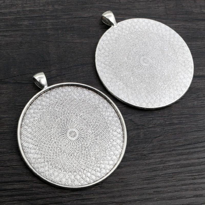 2pcs/lot 45mm 50mm 58mm Inner Size Antique Silver Plated Bronze Classic Style Cabochon Base Setting Charms Pendant 50mm античний срібного кольору
2pcs/lot 45mm 50mm 58mm Inner Size Antique Silver Plated Bronze Classic Style Cabochon Base Setting Charms Pendant 50mm античний срібного кольору