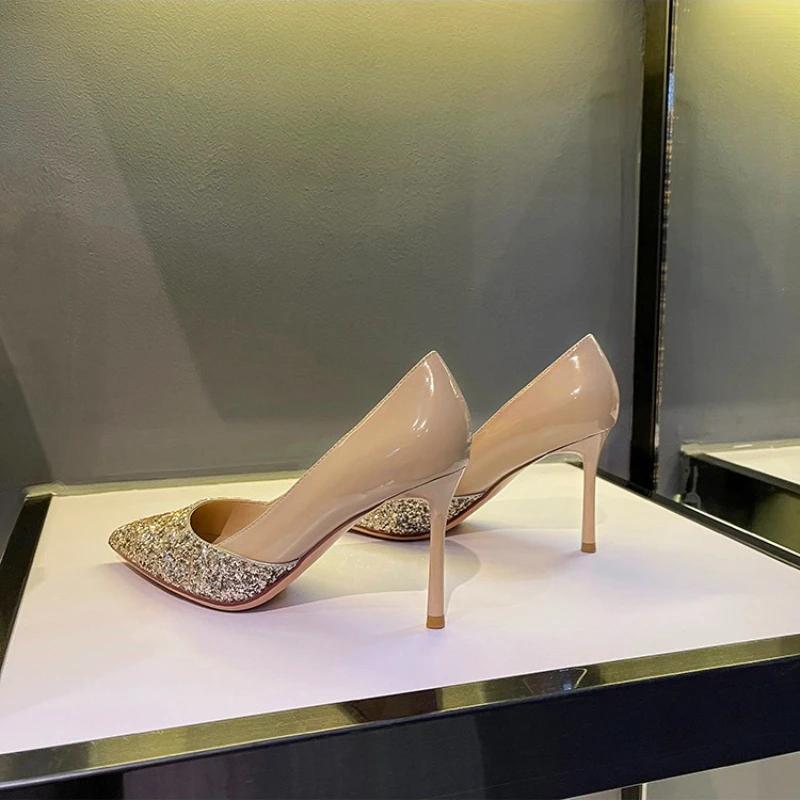 Женские сексуальные туфли на высоком каблуке с острым носком, телесного цвета, каблук 6 см и 9 см, вечерние туфли на каблуке с блестящими пайетками, женские туфли для свадебного банкета 39
Женские сексуальные туфли на высоком каблуке с острым носком, телесного цвета, каблук 6 см и 9 см, вечерние туфли на каблуке с блестящими пайетками, женские туфли для свадебного банкета 39