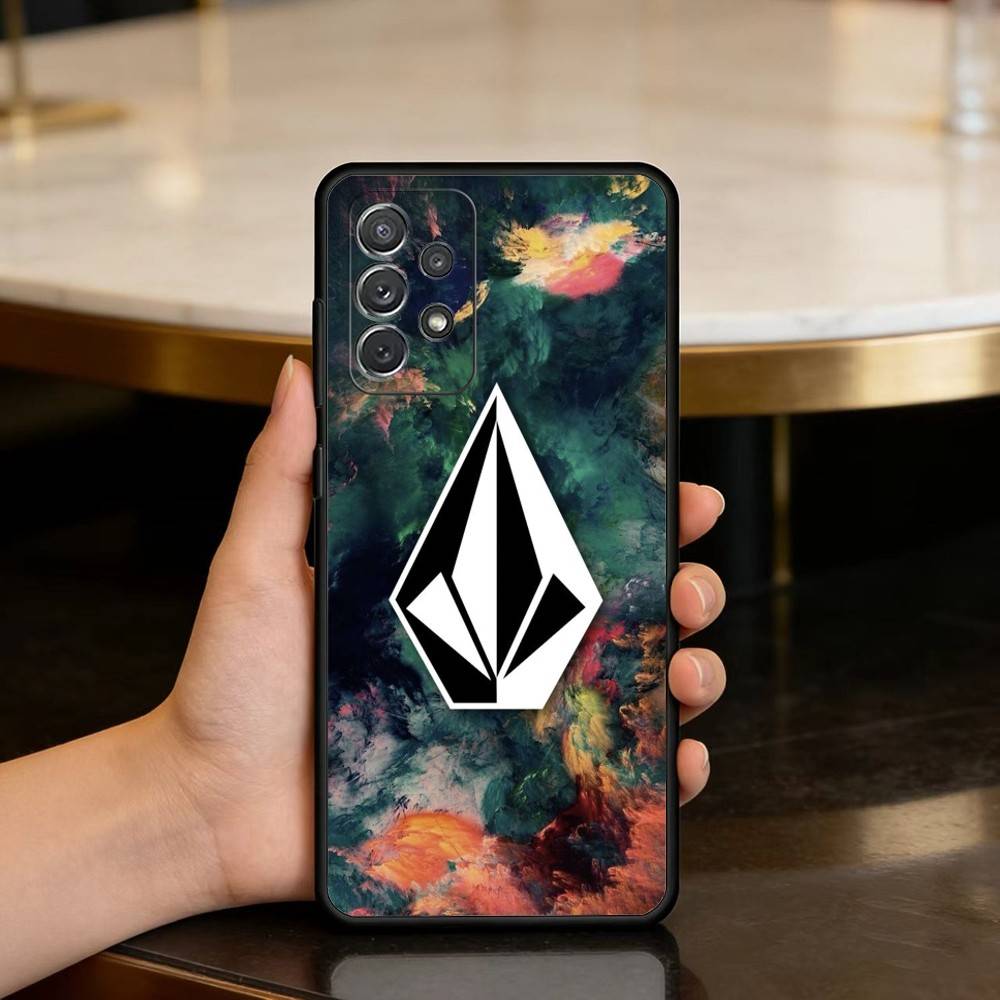 Luxury V-VOLCOMES Sport Style Phone Case For Samsung Galaxy A73,A72,A71,A70,A53,A52,A51,Soft Silicone Black Cover Samsung a41
Luxury V-VOLCOMES Sport Style Phone Case For Samsung Galaxy A73,A72,A71,A70,A53,A52,A51,Soft Silicone Black Cover Samsung a41