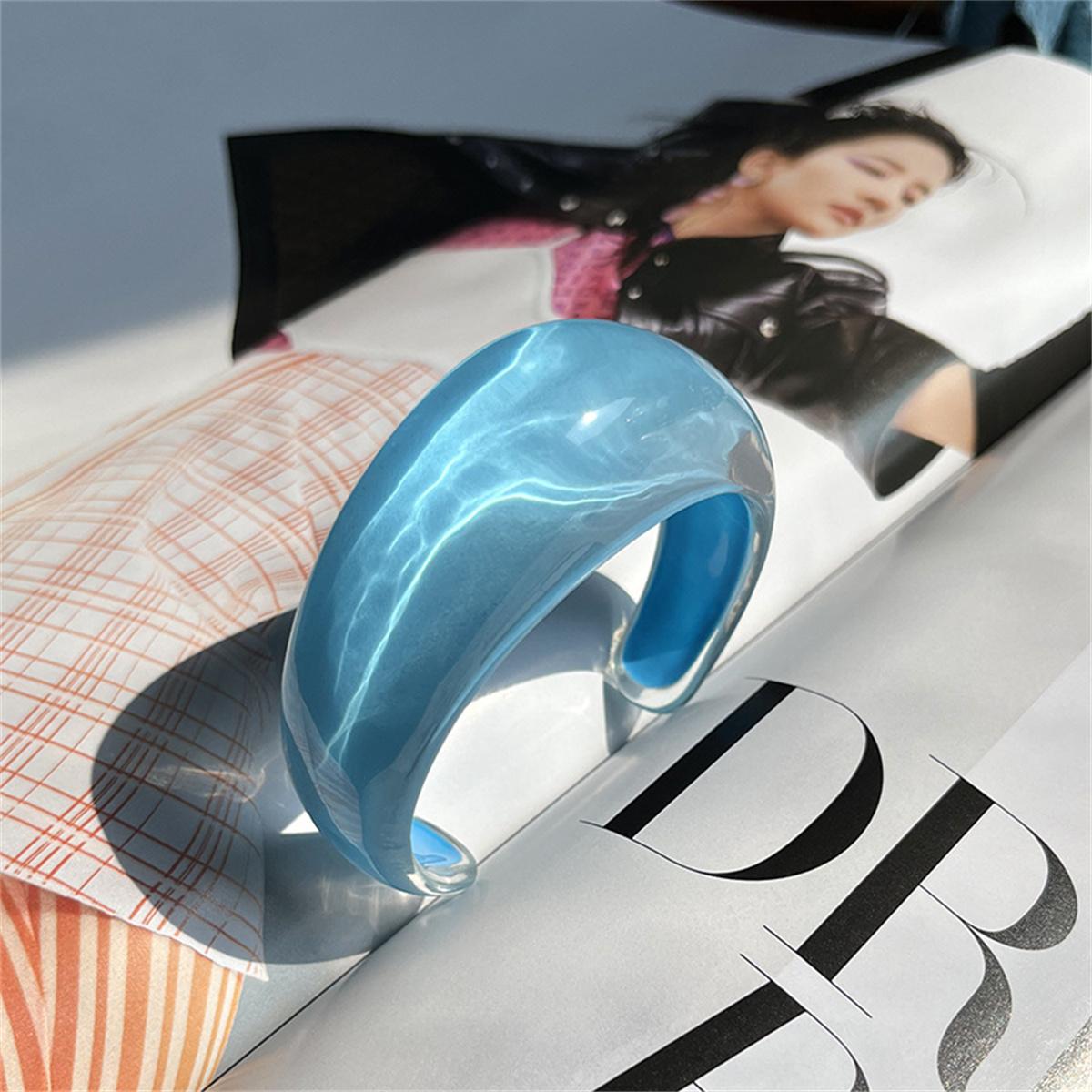 Candy Light Color Opening Resin Cuff Bracelet Wide Enamel Transparency Bangle Women Colorful Wave Wide Acrylic Jewelry Bangle
Candy Light Color Opening Resin Cuff Bracelet Wide Enamel Transparency Bangle Women Colorful Wave Wide Acrylic Jewelry Bangle