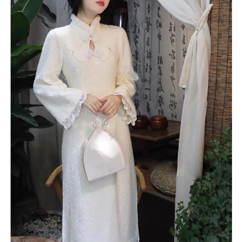 Новое французское китайское кружевное платье Cheongsam с пряжкой, улучшенное зимнее платье в национальном стиле
Новое французское китайское кружевное платье Cheongsam с пряжкой, улучшенное зимнее платье в национальном стиле