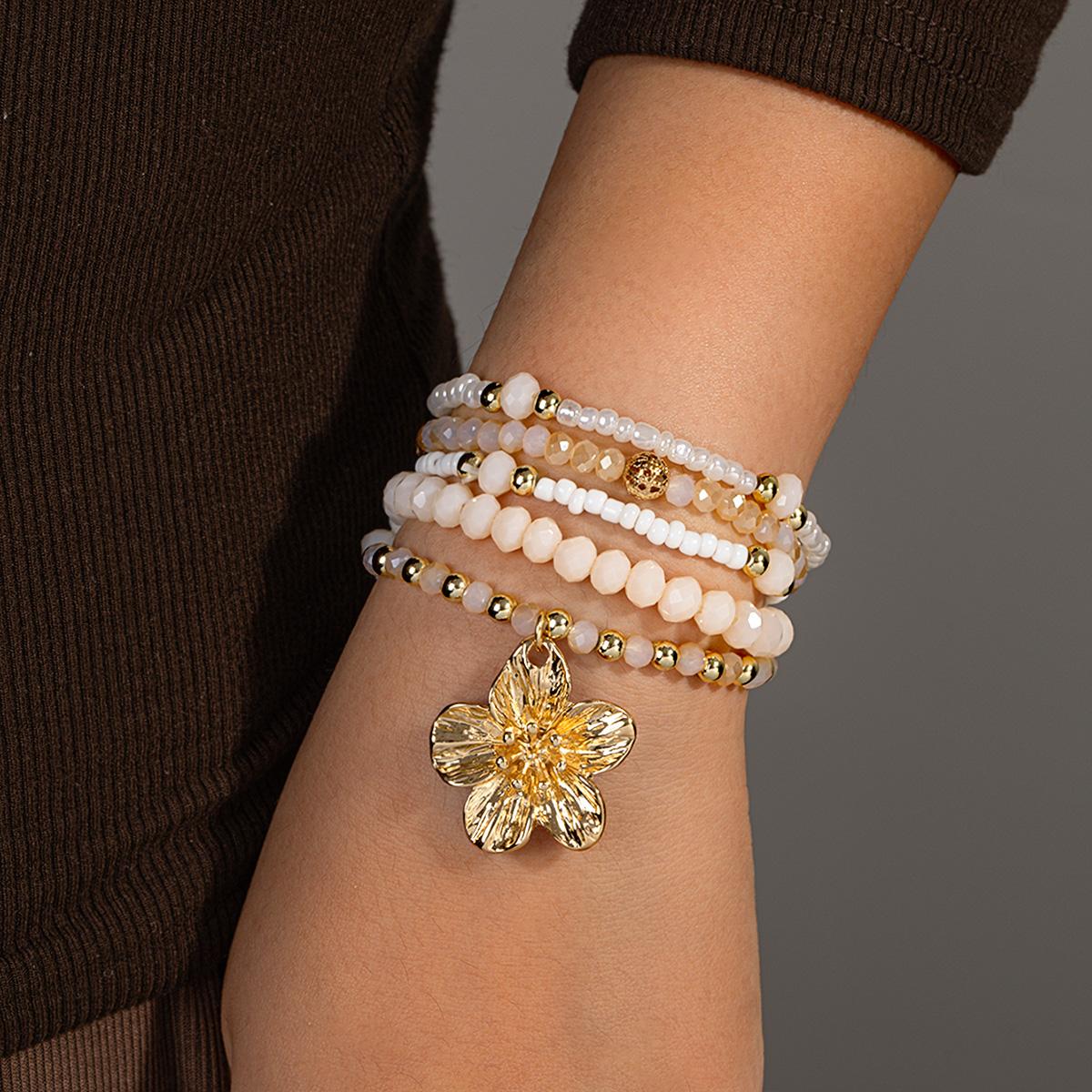 5 pieces of artificial crystal woven stacked bracelet flower pendant elastic rice bead women s bracelet bracelet set
5 pieces of artificial crystal woven stacked bracelet flower pendant elastic rice bead women s bracelet bracelet set