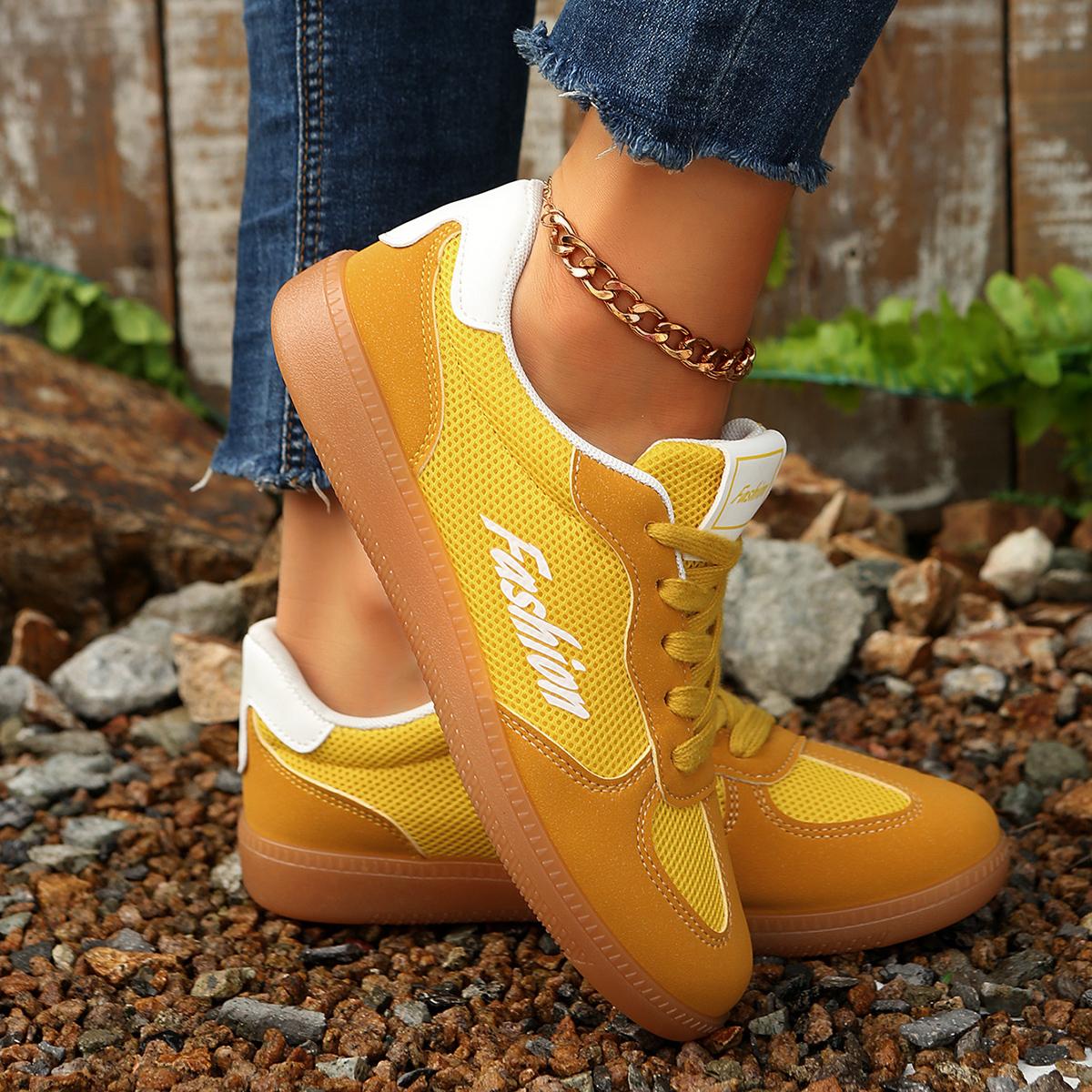 Ladies Fashionable Sports Shoes, Suitable for Outdoor Hiking, Suitable for Wearing Ladies Casual Shoes All Year Round 42
Ladies Fashionable Sports Shoes, Suitable for Outdoor Hiking, Suitable for Wearing Ladies Casual Shoes All Year Round 42