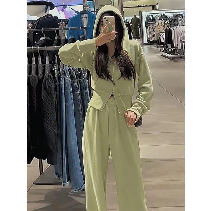 2024 Осень Женский Корейский Повседневный Двойной Костюм: Свитер на молнии и широкие брюки XL
2024 Осень Женский Корейский Повседневный Двойной Костюм: Свитер на молнии и широкие брюки XL