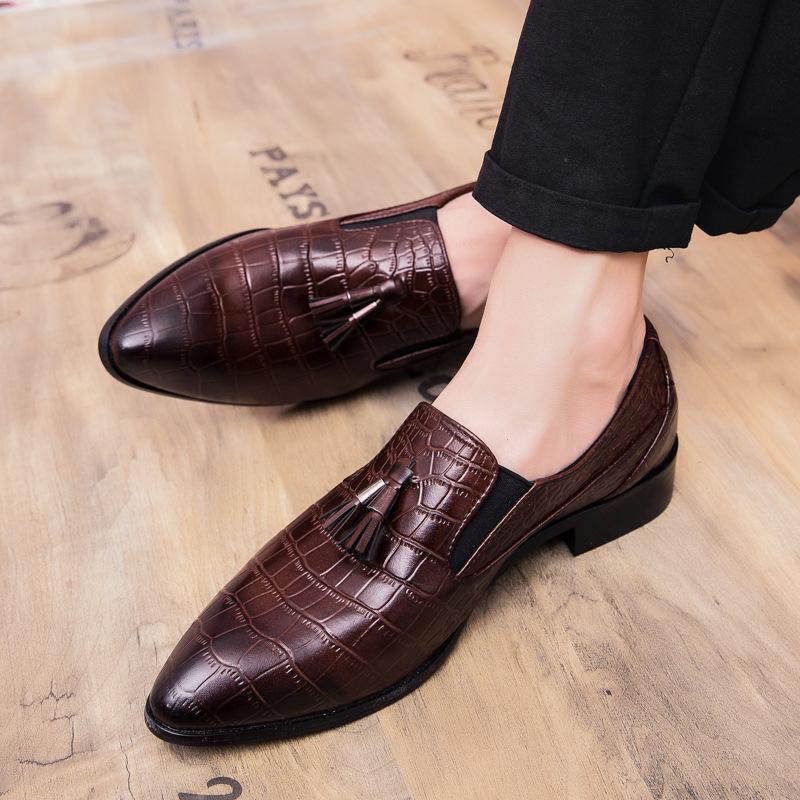 New Large Size British Style Retro Black Tassel Crocodile Pattern Small Leather Shoes Manufacturer 2025 Foreign Trade Leather 37 чорний
New Large Size British Style Retro Black Tassel Crocodile Pattern Small Leather Shoes Manufacturer 2025 Foreign Trade Leather 37 чорний