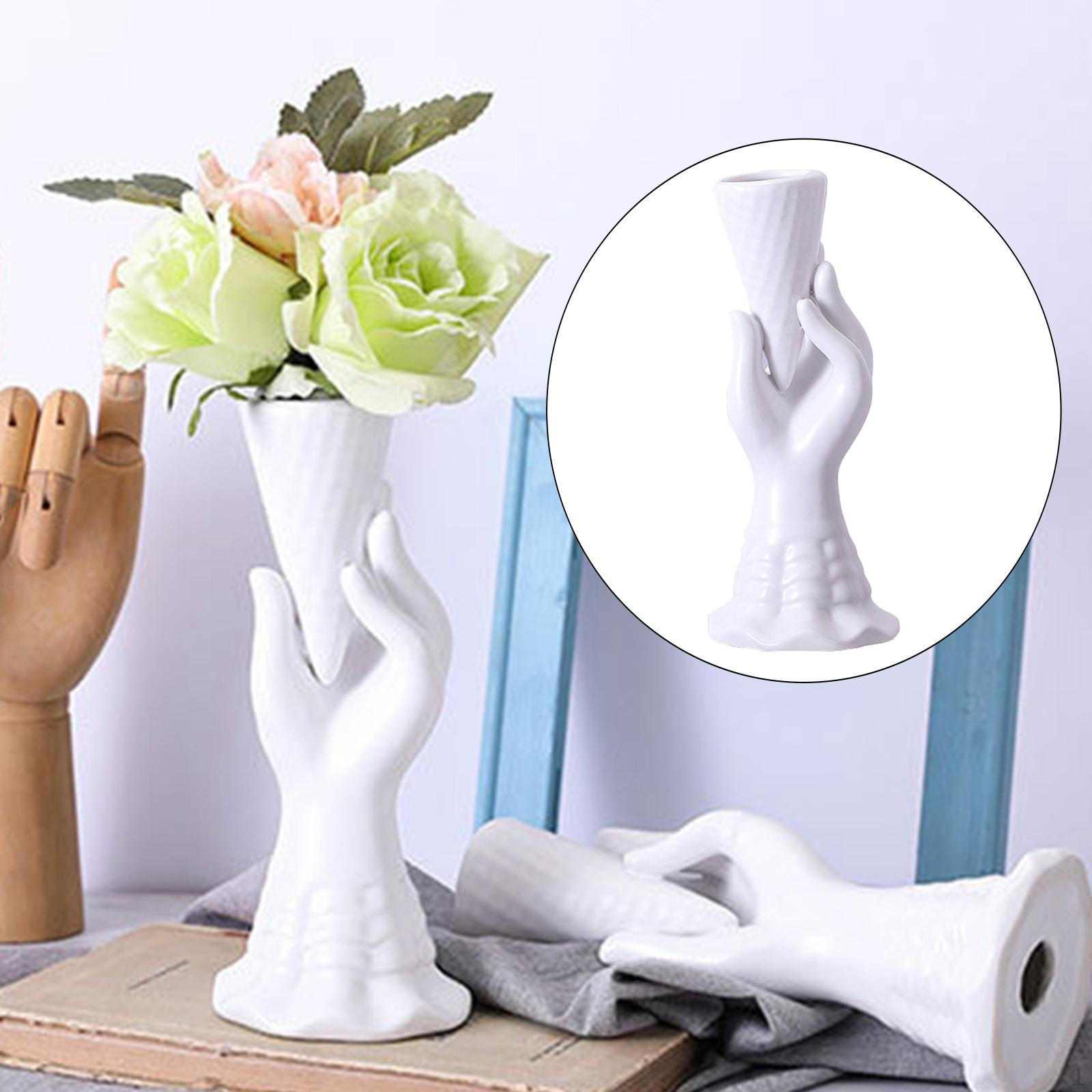 Hand Holding Ice Model Ceramic Flower Vase Decorations Arrangement for Home Table
Hand Holding Ice Model Ceramic Flower Vase Decorations Arrangement for Home Table