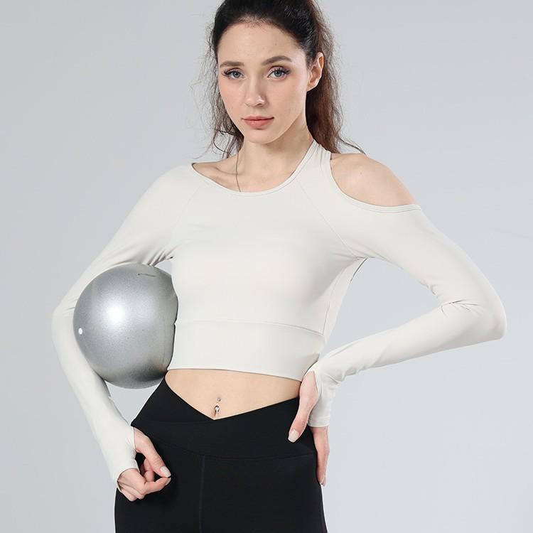 Luxe Nude Yoga Top: European/American Style, Backless Nylon, Sexy Long Sleeve, Tight Fit Small
Luxe Nude Yoga Top: European/American Style, Backless Nylon, Sexy Long Sleeve, Tight Fit Small
