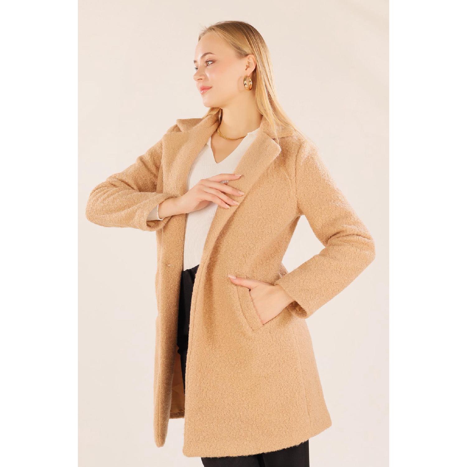 7235a Пальто из букле с карманами, норка 
7235a Пальто из букле с карманами, норка