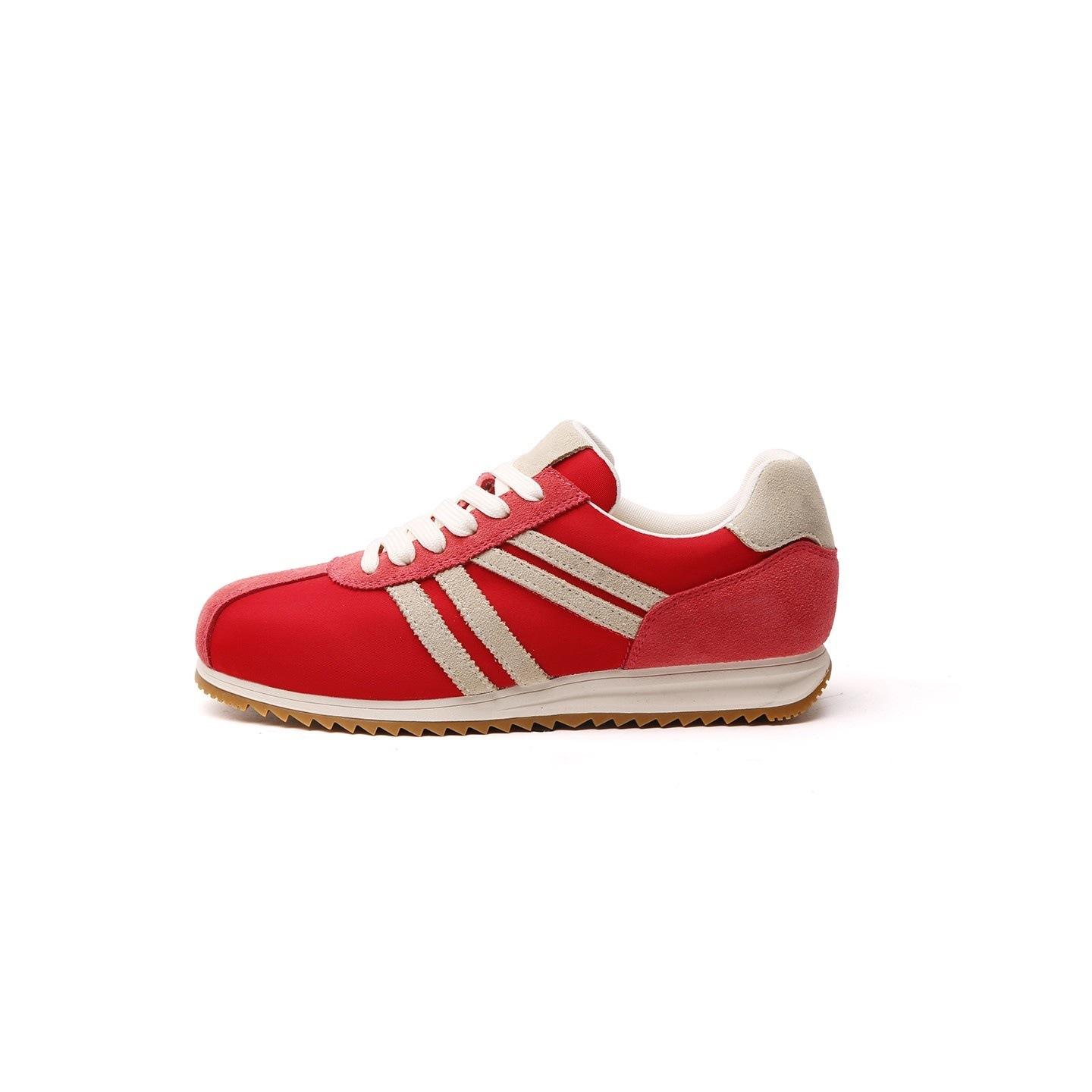 Retro German training shoes spring and autumn new breathable casual light and comfortable sports board shoes Forrest Gump shoes 40
Retro German training shoes spring and autumn new breathable casual light and comfortable sports board shoes Forrest Gump shoes 40