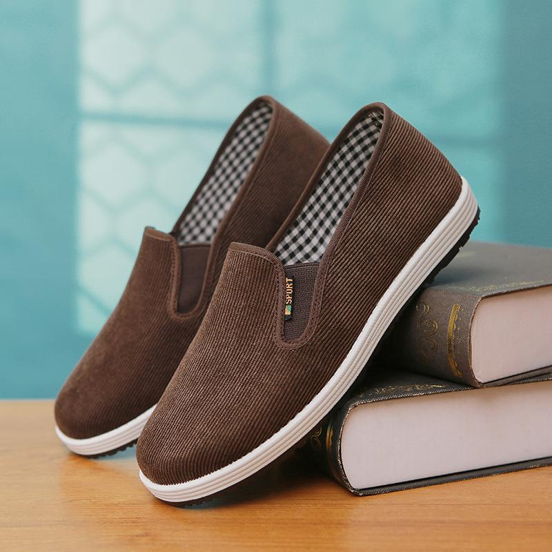 Старі пекінські тканинні туфлі чоловічі та жіночі вельветові дихаючі повсякденні нековзні зносостійкі для ходьби на плоскій підошві на один педаль з м якою підошвою робочі туфлі 45 хакі
Старі пекінські тканинні туфлі чоловічі та жіночі вельветові дихаючі повсякденні нековзні зносостійкі для ходьби на плоскій підошві на один педаль з м якою підошвою робочі туфлі 45 хакі