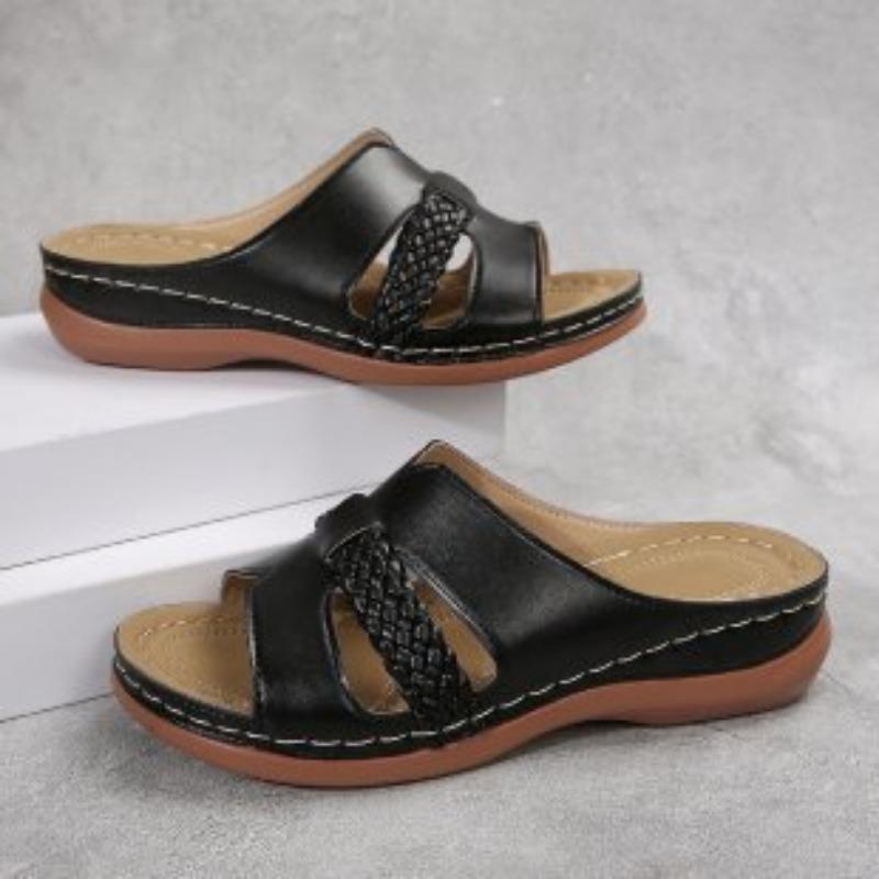 New large size one-character thick-soled slippers women s hollow open-toe sewing line light beach cool slippers 36
New large size one-character thick-soled slippers women s hollow open-toe sewing line light beach cool slippers 36