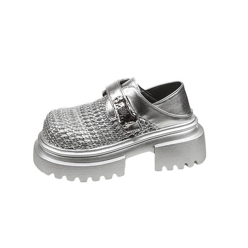 Две носки тканые на толстой подошве с увеличенной высотой женские туфли на толстом каблуке из маленькой кожи 2025 лето новая обувь с полыми отверстиями сандалии 40 серебряный
Две носки тканые на толстой подошве с увеличенной высотой женские туфли на толстом каблуке из маленькой кожи 2025 лето новая обувь с полыми отверстиями сандалии 40 серебряный