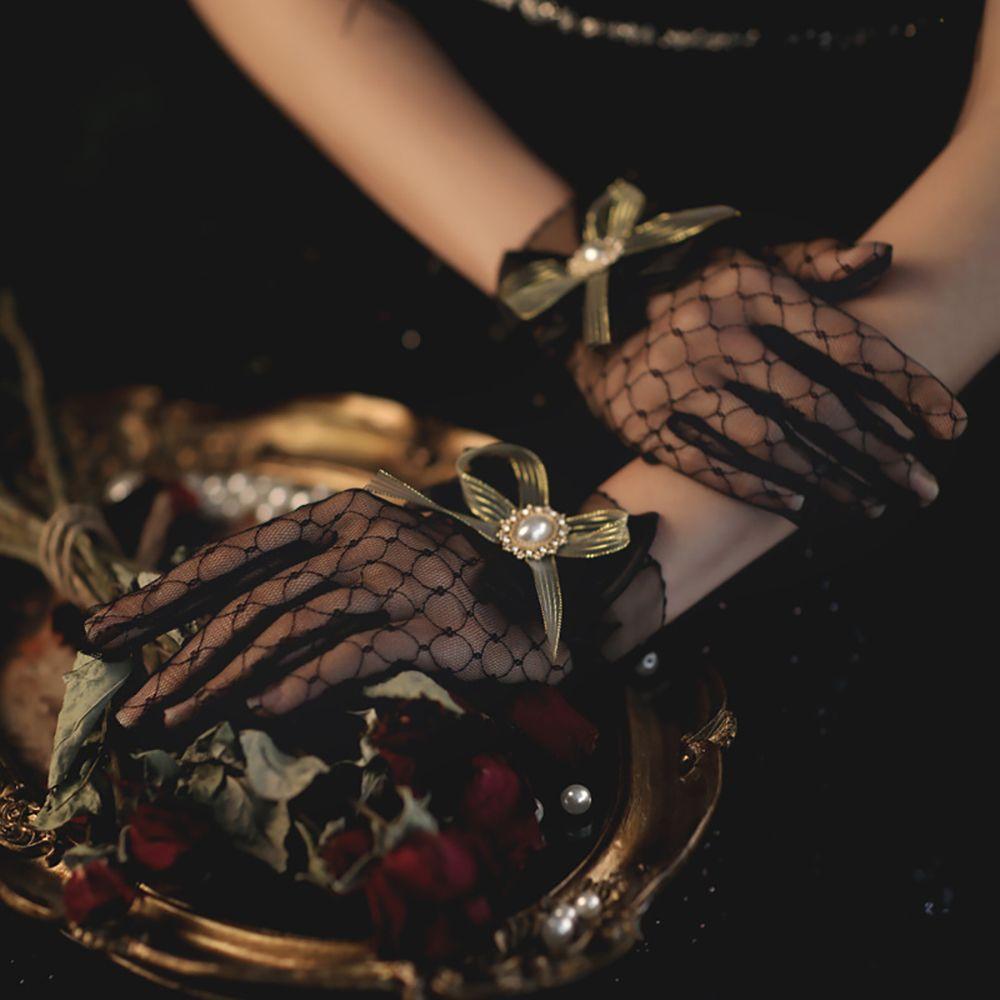 Elegant Lace Dancing Pearl Wedding Accessories Full Finger Gloves Mesh Mittens Flower Bow Gloves A
Elegant Lace Dancing Pearl Wedding Accessories Full Finger Gloves Mesh Mittens Flower Bow Gloves A