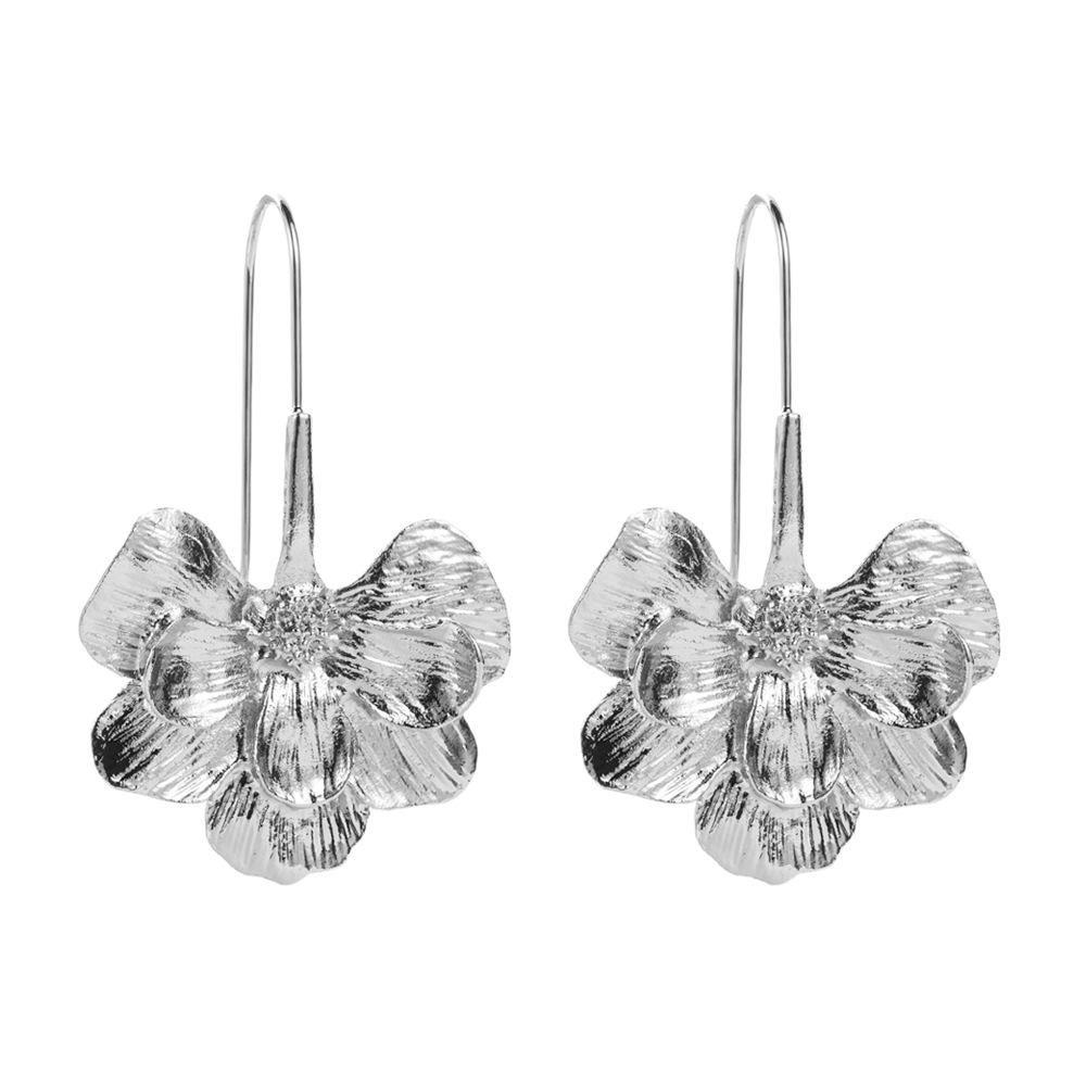 Exaggerated New Trendy Long-flowing Flower-shaped Ear Hook Earrings with Simple and Elegant Style - Women s Earrings срібний
Exaggerated New Trendy Long-flowing Flower-shaped Ear Hook Earrings with Simple and Elegant Style - Women s Earrings срібний