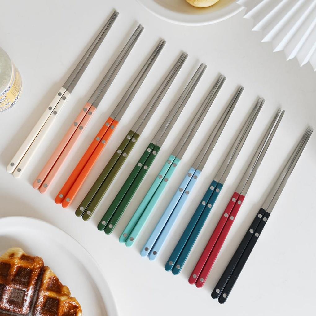 Bogen Double-Layer Cutlery Rivet Chopsticks Silver/Gold 20 Pieces
Bogen Double-Layer Cutlery Rivet Chopsticks Silver/Gold 20 Pieces