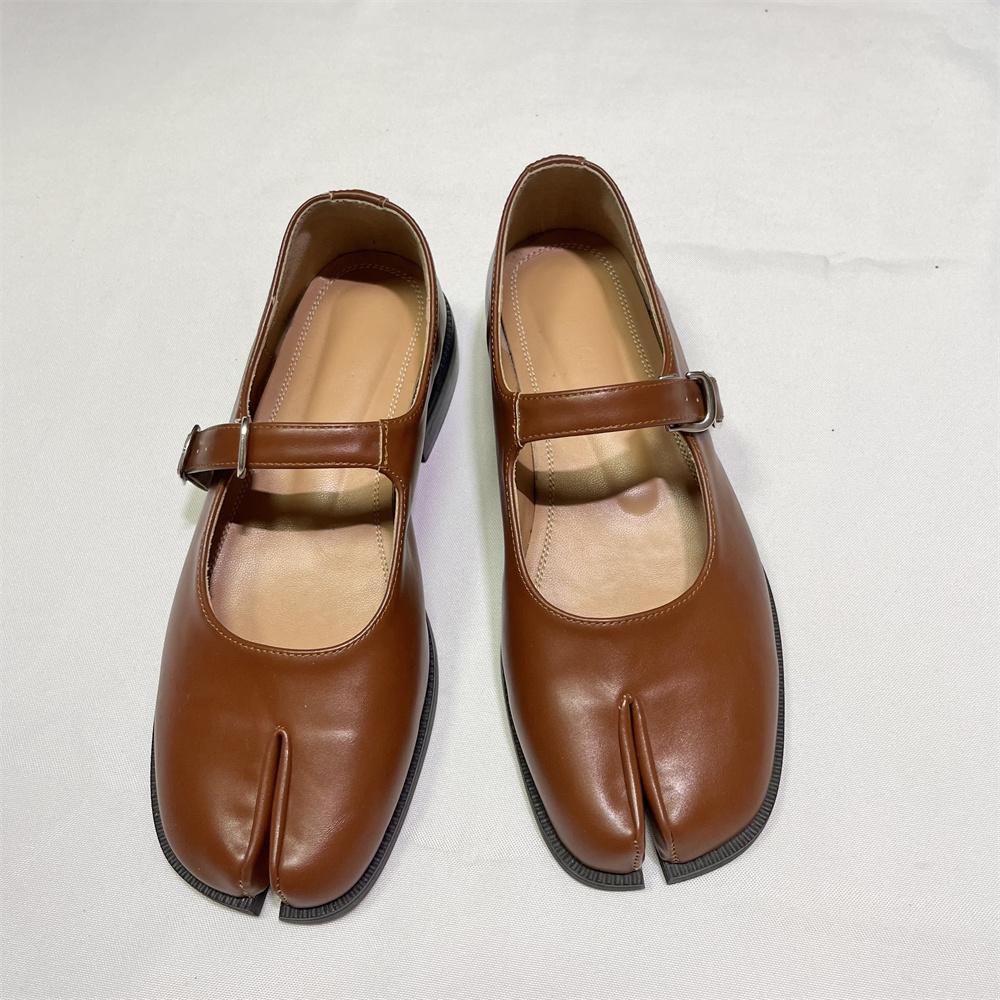 Туфли IPPEUM Flats Split Toe Shoes Plus Size 42 Loafer Brown Shoes Black Leather Women Mary Janes Tabis US 5 (23.5CM) коричневый
Туфли IPPEUM Flats Split Toe Shoes Plus Size 42 Loafer Brown Shoes Black Leather Women Mary Janes Tabis US 5 (23.5CM) коричневый