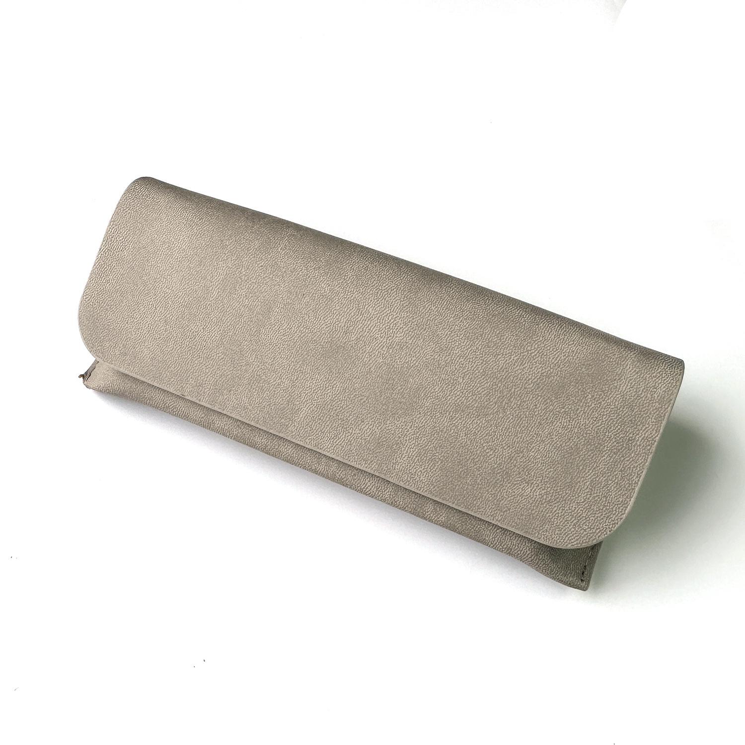 Fashion Sunglasses Leather Glasses Case, Large Frame Sunglasses Glasses Case, High-End Magnetic Glasses Case. слоновая кость
Fashion Sunglasses Leather Glasses Case, Large Frame Sunglasses Glasses Case, High-End Magnetic Glasses Case. слоновая кость