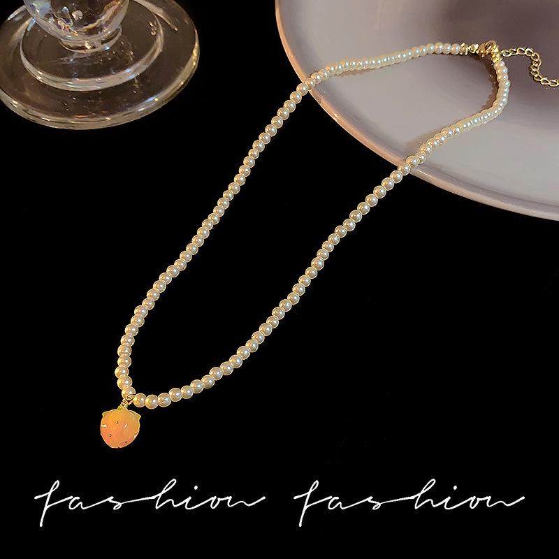 Baroque Pearl Heart Pendant Necklace - Retro Style Chain for Women
Baroque Pearl Heart Pendant Necklace - Retro Style Chain for Women