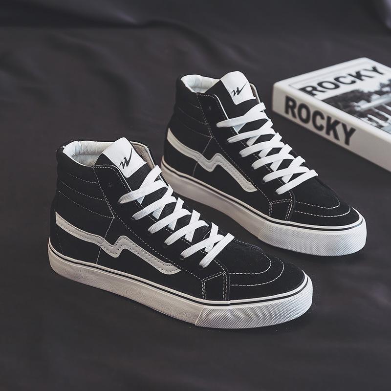 Three-time vulcanized high-top canvas shoes men and women couple shoes skateboard shoes versatile student tide shoes sports casual rubber shoes 40 women чорний
Three-time vulcanized high-top canvas shoes men and women couple shoes skateboard shoes versatile student tide shoes sports casual rubber shoes 40 women чорний
