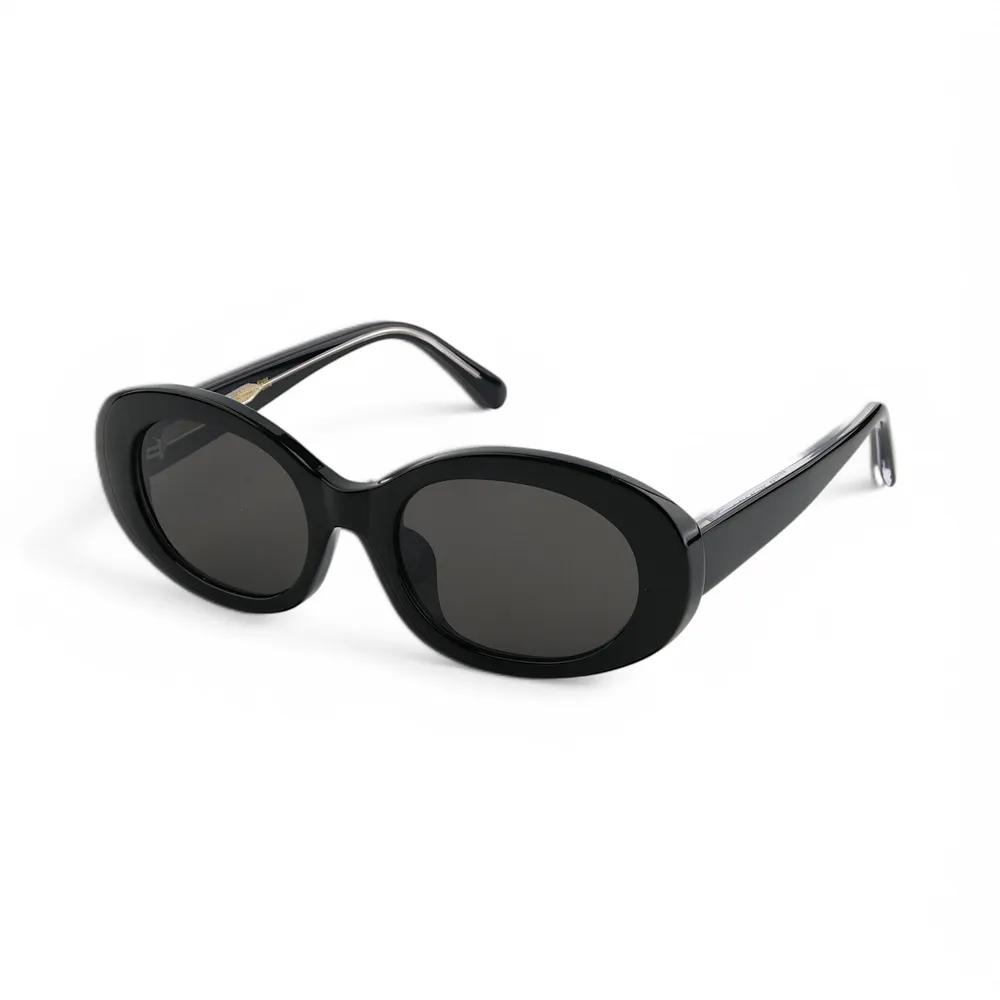 Adige Zayne (black-smog) RV1002 Men s & Women s Sunglasses UV Protection black smog
Adige Zayne (black-smog) RV1002 Men s & Women s Sunglasses UV Protection black smog