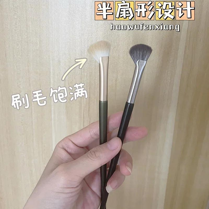 1Pcs Half Sector Nose Shadow Brush High Gloss Brush for Cosmetic Repair Portable Shadow Fan Brush Makeup Tool Beauty Foundation белый
1Pcs Half Sector Nose Shadow Brush High Gloss Brush for Cosmetic Repair Portable Shadow Fan Brush Makeup Tool Beauty Foundation белый