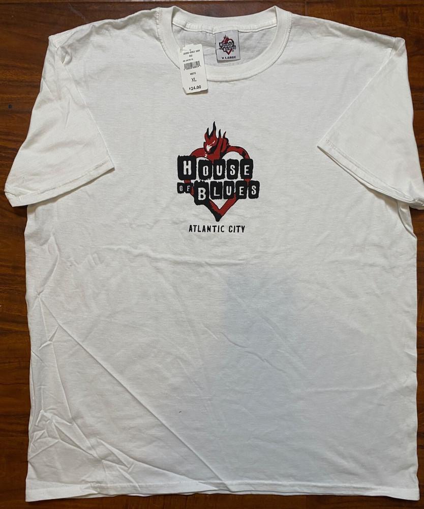 HOUSE OF BLUES Атлантик-Сити Официальная двусторонняя белая футболка Размер XL-Новая с бирками Унисекс футболка XXXL
HOUSE OF BLUES Атлантик-Сити Официальная двусторонняя белая футболка Размер XL-Новая с бирками Унисекс футболка XXXL