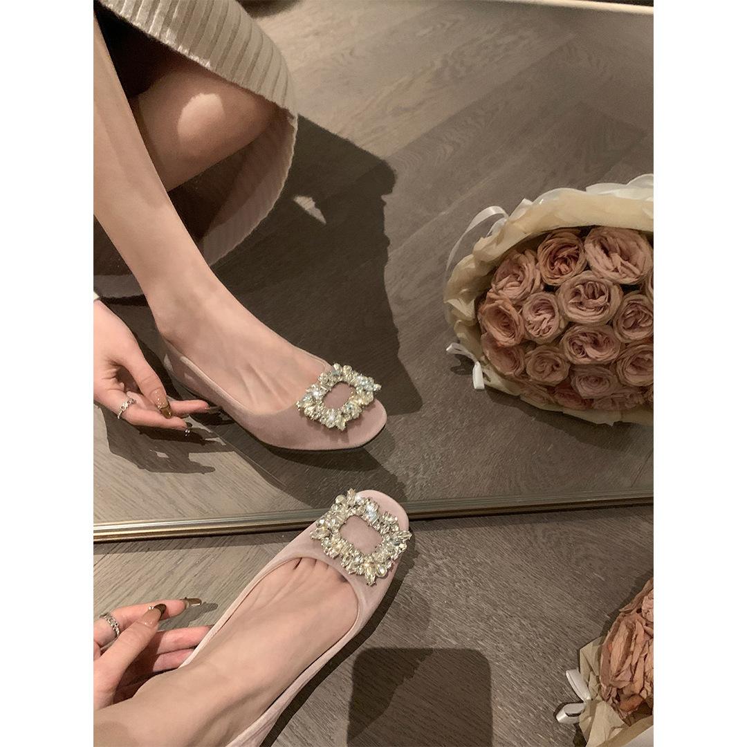 Sheepskin version~ Su Yinyin s same square head rhinestone buckle shoes, shallow mouth velvet flat-soled single shoes, women s commuter shoes, we 34
Sheepskin version~ Su Yinyin s same square head rhinestone buckle shoes, shallow mouth velvet flat-soled single shoes, women s commuter shoes, we 34
