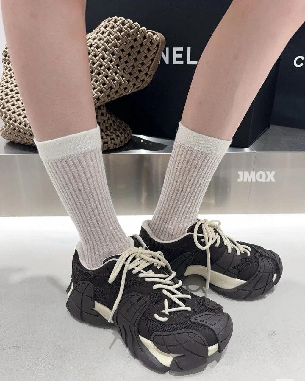 Trendy~ European octopus dad shoes for women 2025 spring new versatile foreign style niche thick sole 6cm casual shoes trendy shoes 35
Trendy~ European octopus dad shoes for women 2025 spring new versatile foreign style niche thick sole 6cm casual shoes trendy shoes 35