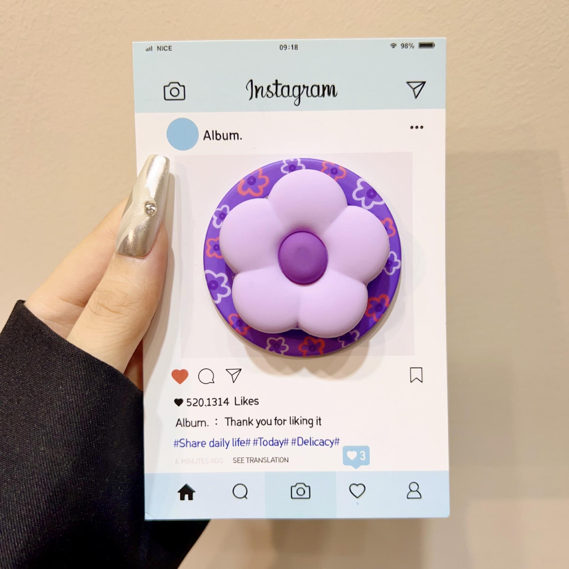 INS Cute 3D Silicone Flowers Magnetic Grip Tok Phone Holder For IPhone Samsung Google Case Stand Universal Bracket Accessories світло-фіолетового кольору
INS Cute 3D Silicone Flowers Magnetic Grip Tok Phone Holder For IPhone Samsung Google Case Stand Universal Bracket Accessories світло-фіолетового кольору
